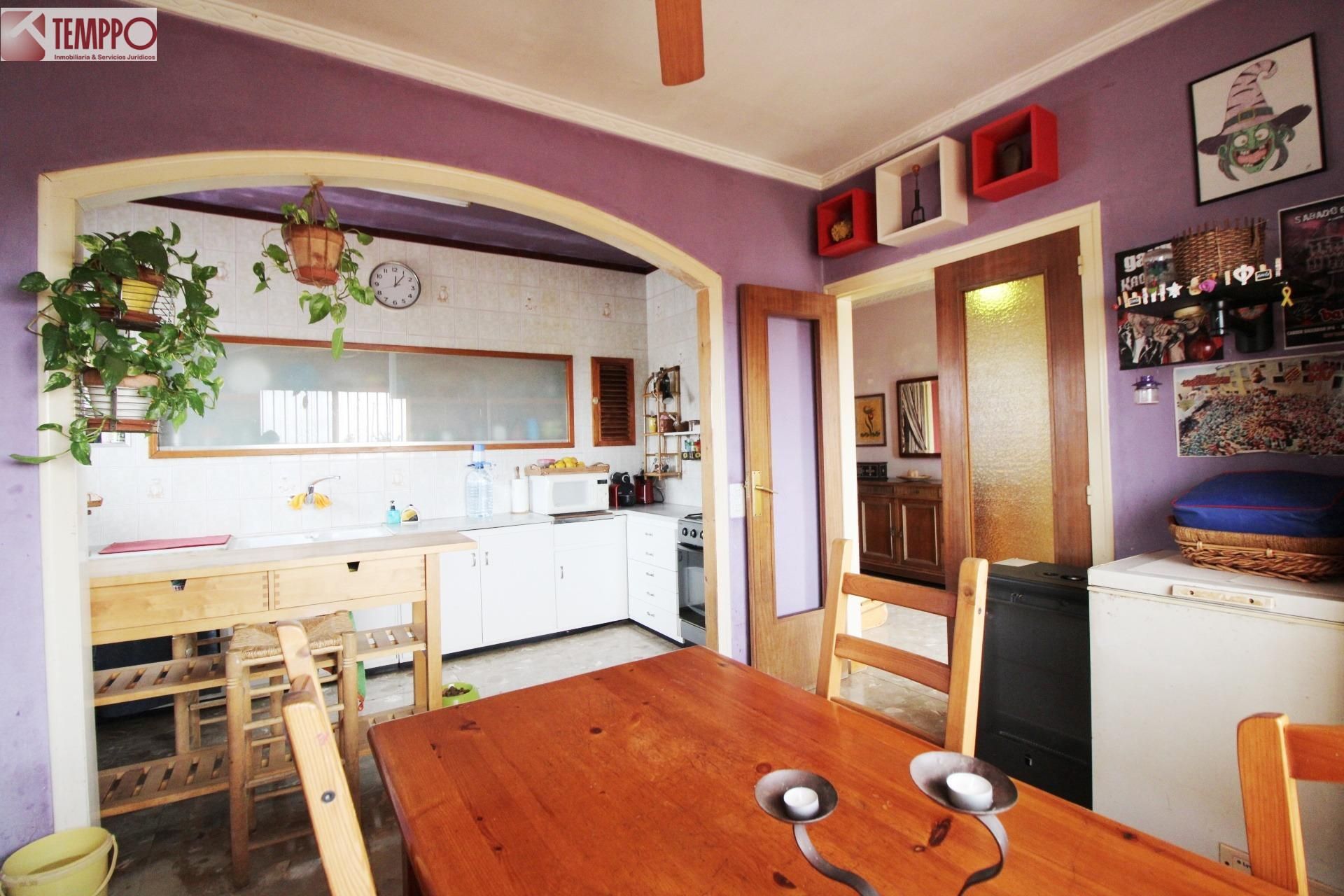 Cuina de Casa o xalet en venda en La Bisbal del Penedès amb Calefacció, Jardí privat i Terrassa