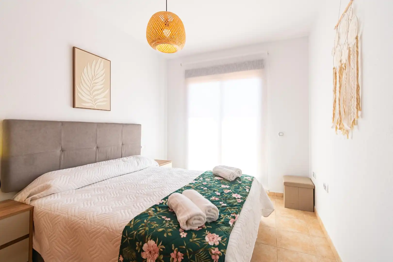 Dormitori de Apartament en venda en Águilas amb Aire condicionat, Terrassa i Moblat