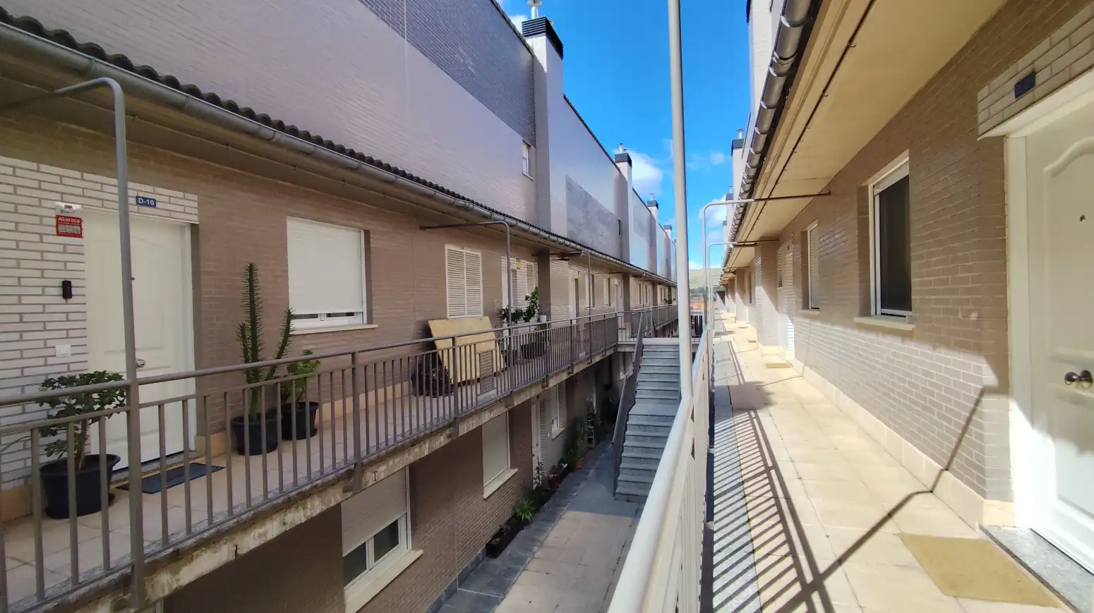Außenansicht von Wohnung zur Miete in Villamediana de Iregua mit Heizung, Parkett und Terrasse