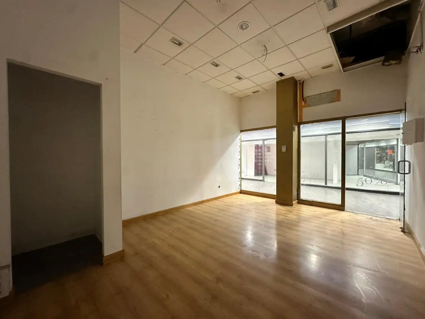 Business premises for sale in Passeig de Pere III, imagen 2