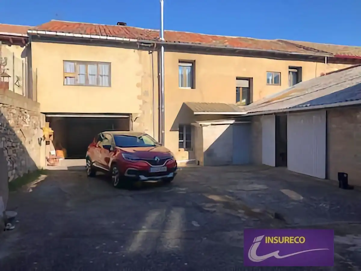 Parking de Casa o chalet en venta en Vegacervera