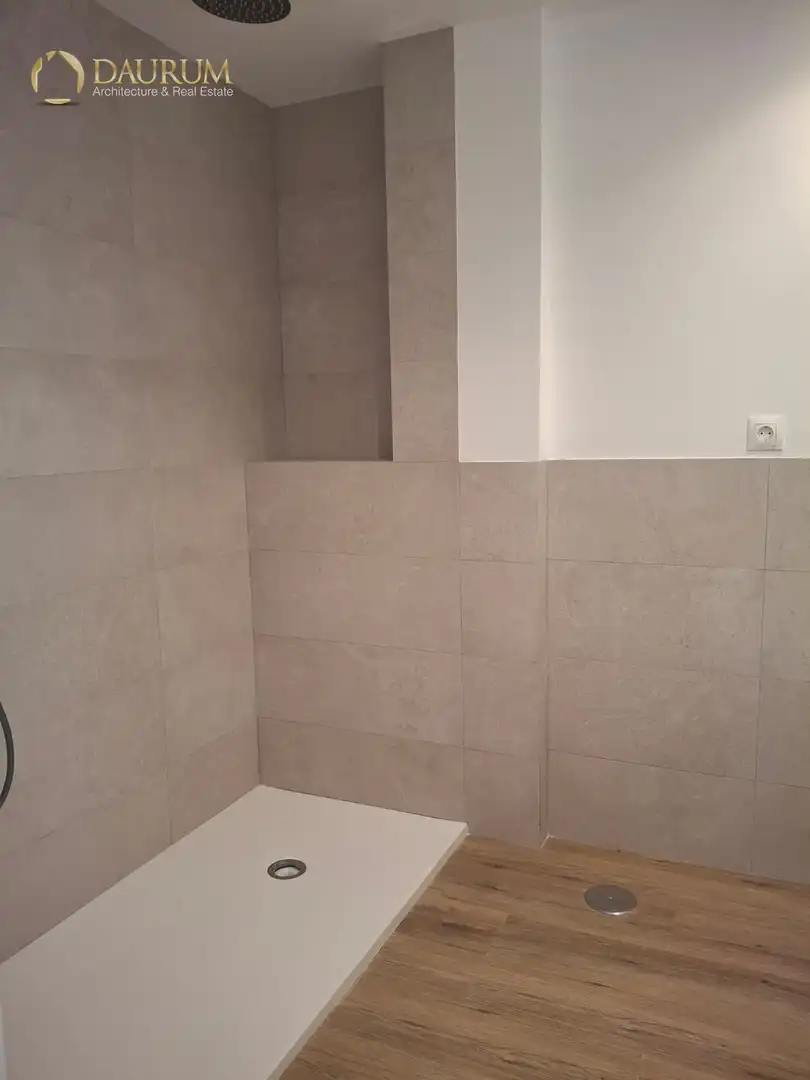 Flat with lift for sale in Guzman El Bueno, imagen 17