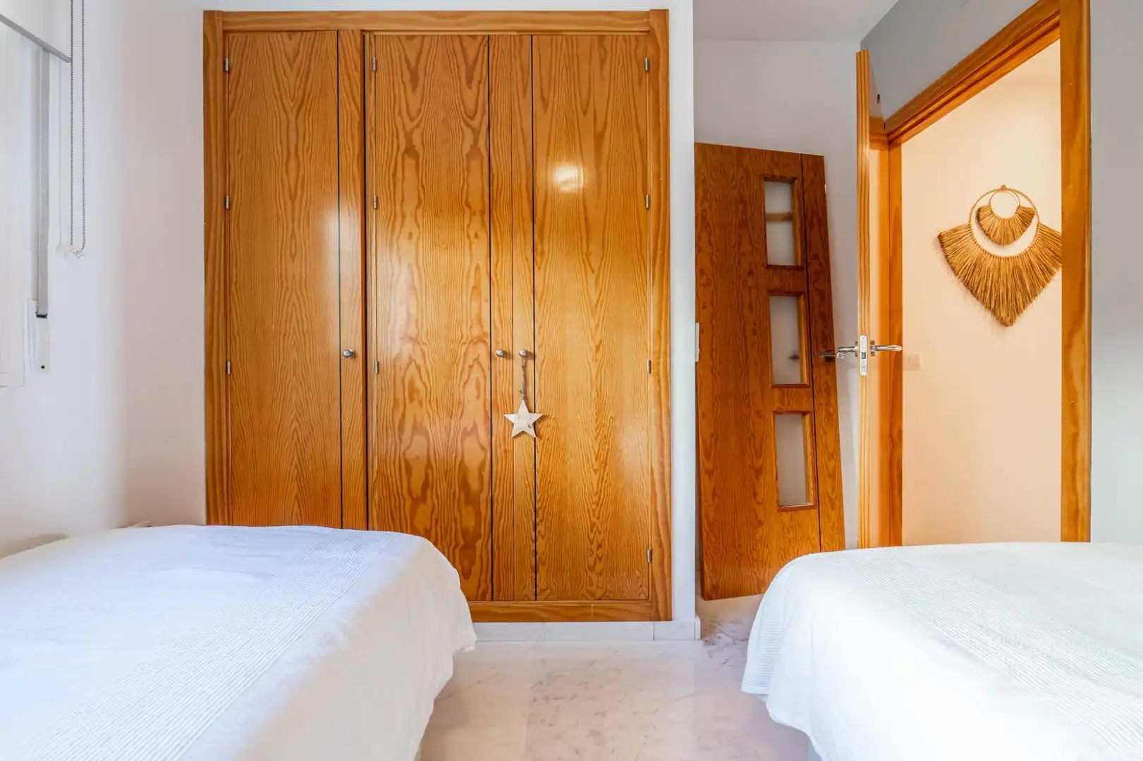 Habitación de Apartamento en venta en Almuñécar con Jardín privado, Terraza y Piscina comunitaria