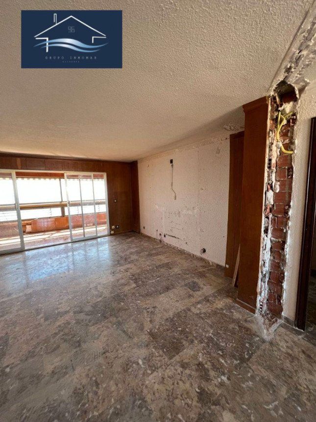Piso en venta en Alicante / Alacant con Terraza, Horno y Lavadora