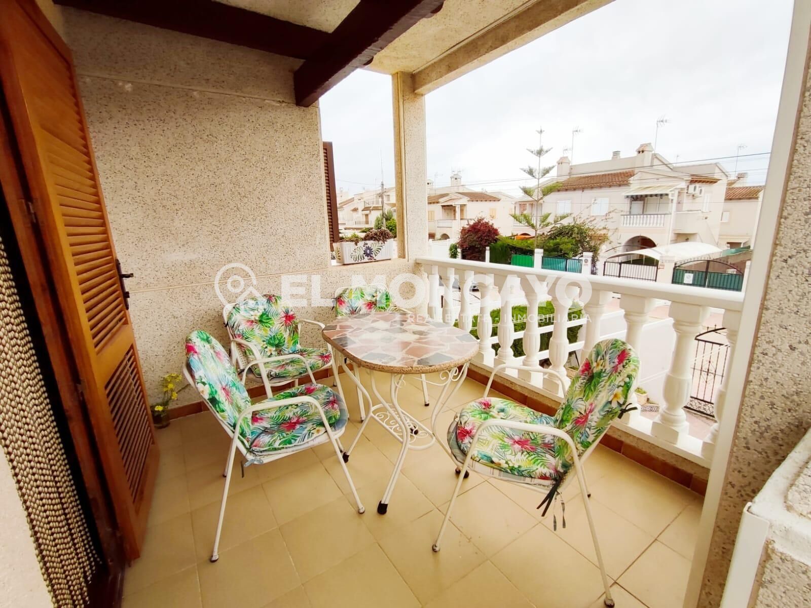 Terrassa de Casa o xalet en venda en Guardamar del Segura amb Jardí privat, Terrassa i Traster
