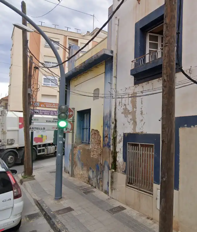Wohnbaugrundstück zum Verkauf in Carrer Vicente Sanchiz 15, imagen 2
