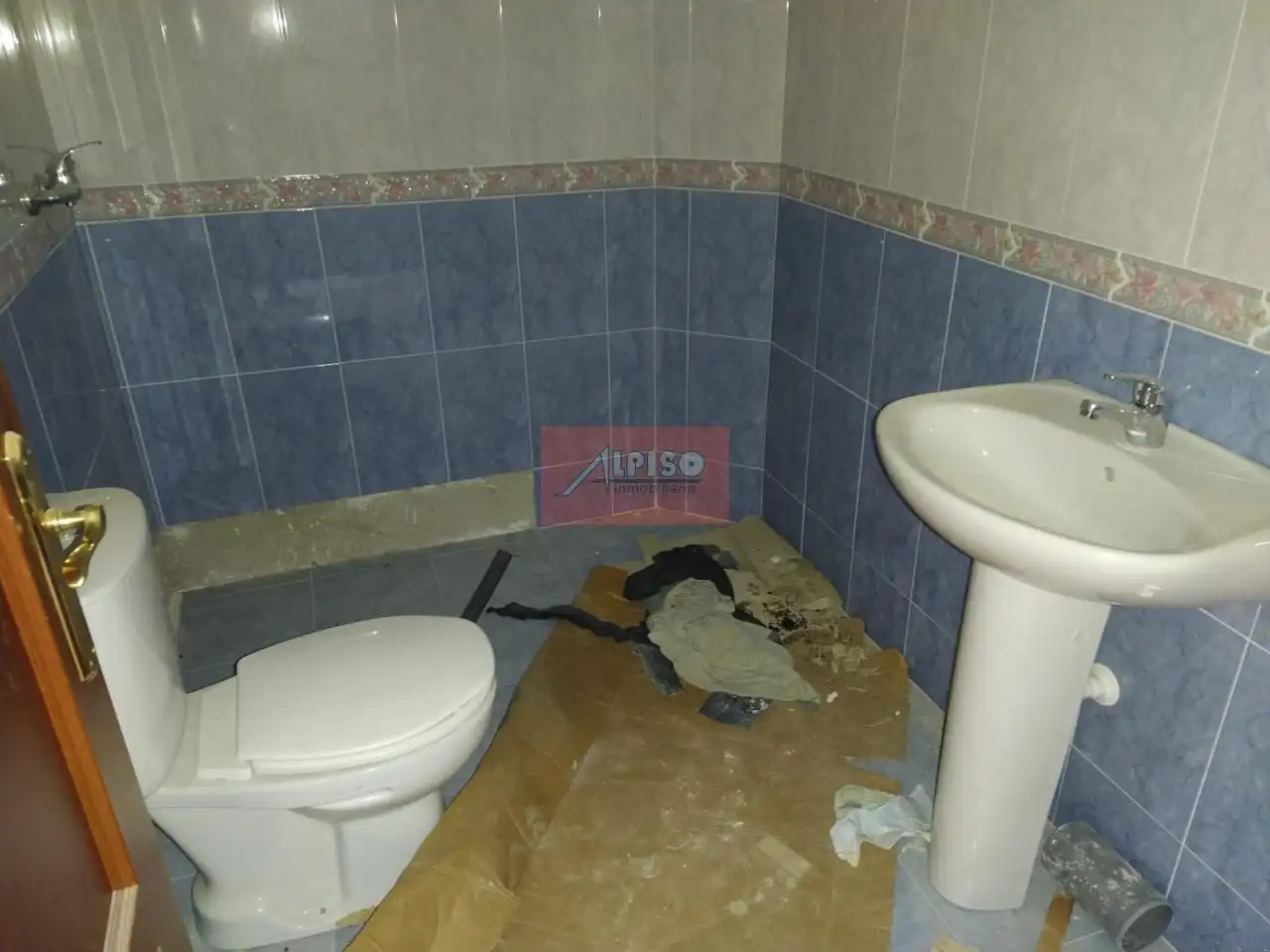 Bathroom of Detached homes for sale in Celanova  with Heating and Private garden