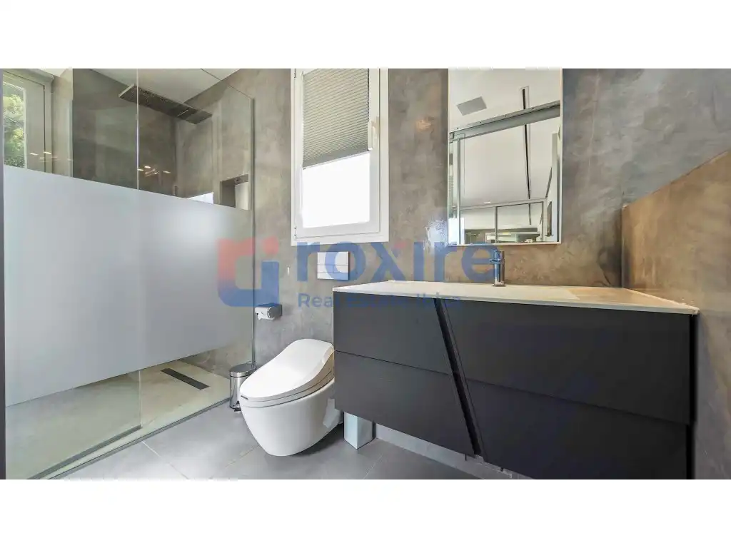Bany de Casa o xalet en venda en Santa Eulària des Riu amb Aire condicionat, Jardí privat i Terrassa