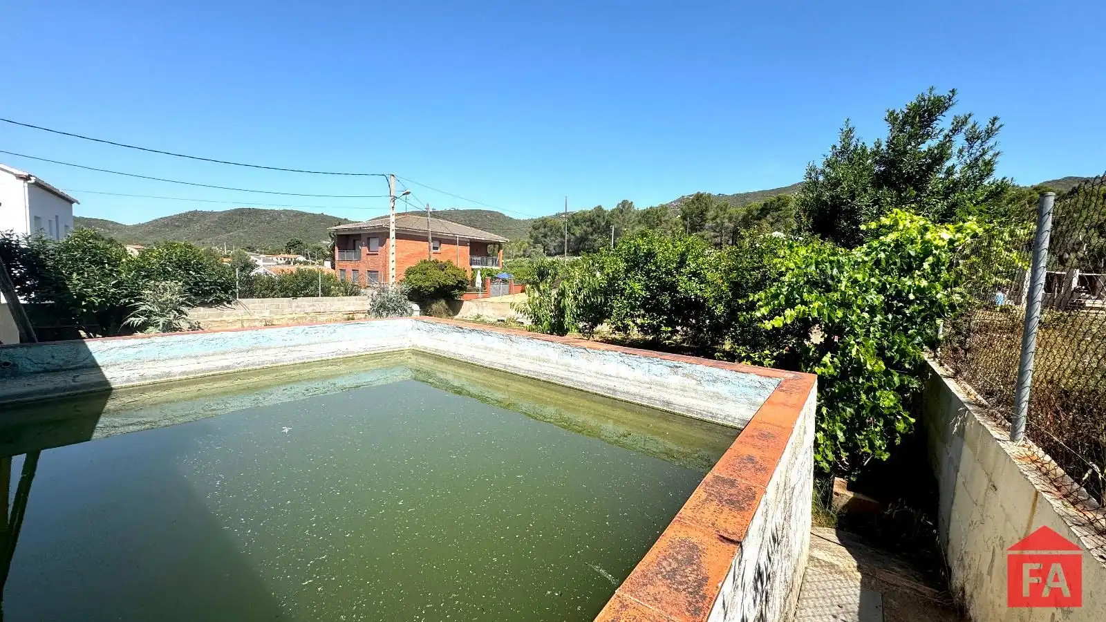 Schwimmbecken von Haus oder Chalet zum Verkauf in El Montmell mit Abstellraum und Alarm