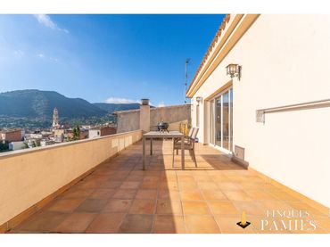 House with garden for sale in Calle Creus 3