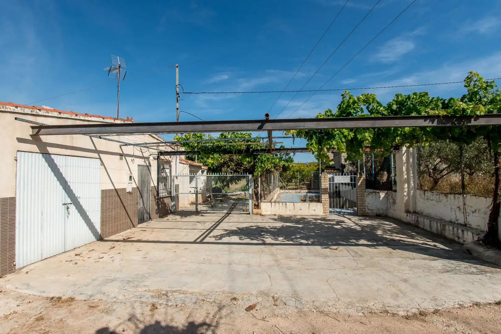 Vista exterior de Casa o xalet en venda en Cehegín amb Piscina i Moblat