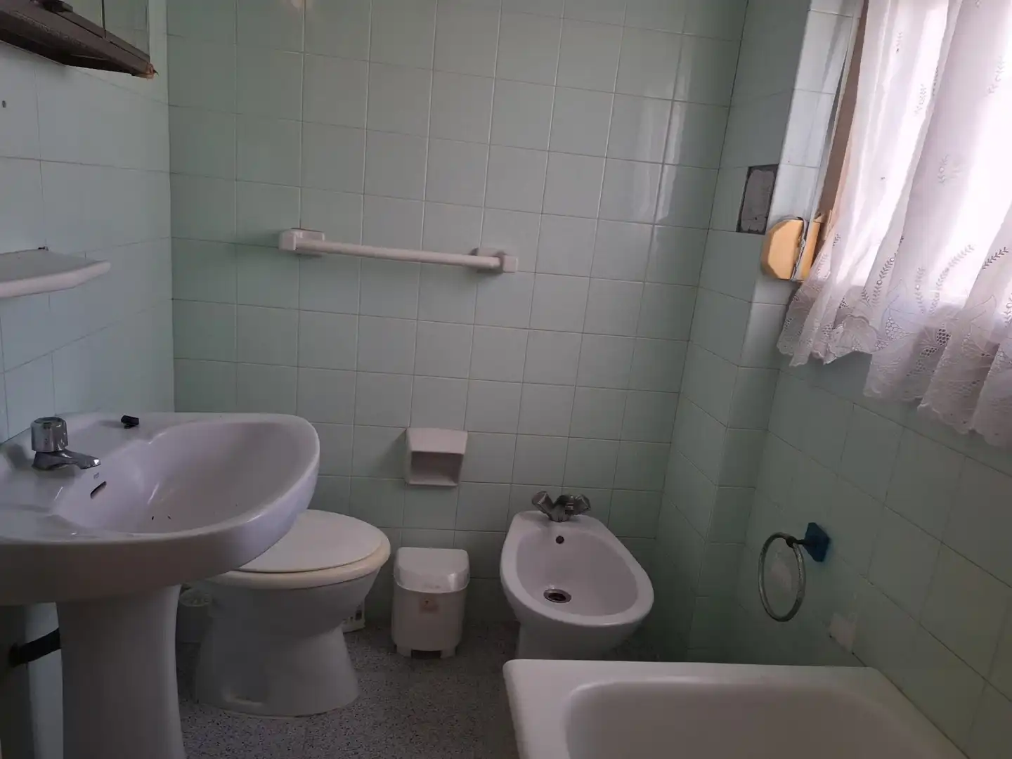 Bany de Casa o xalet en venda en Torrenueva Costa amb Terrassa, Traster i Moblat