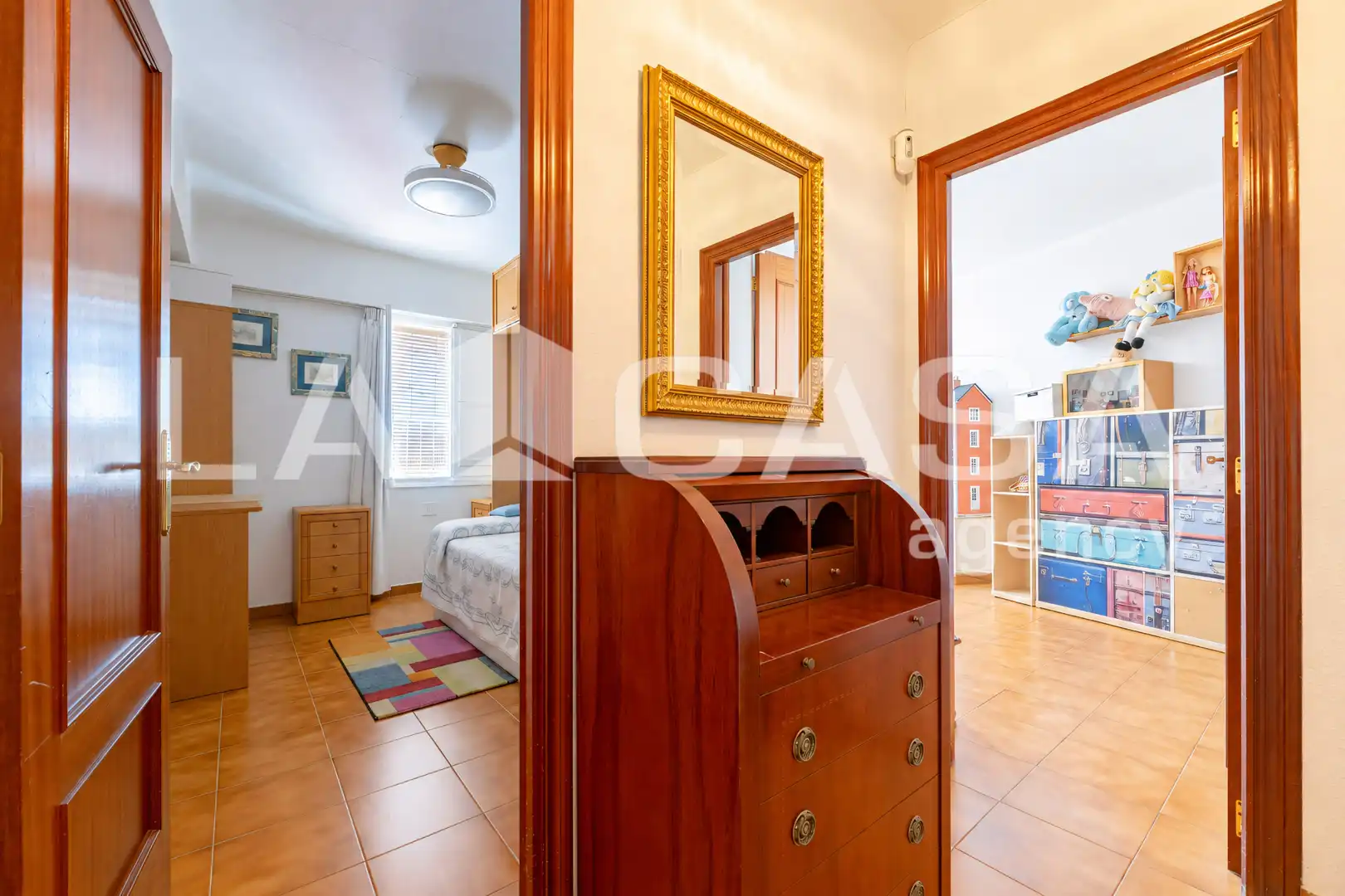Flat for sale in Valencia  with Balcony