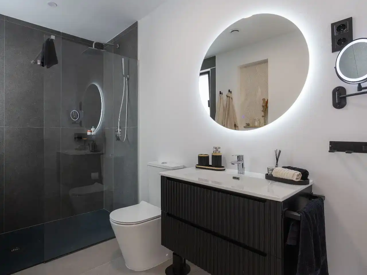 Bathroom of Detached homes for rent in Antigua  with Air Conditioner and Swimming Pool