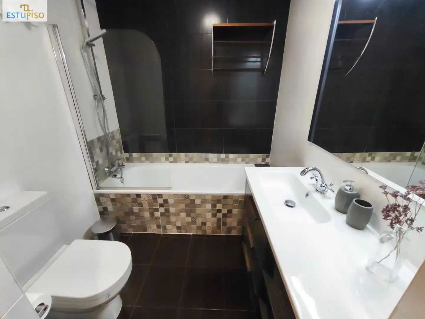 Badezimmer von Wohnung zum Verkauf in Vitoria - Gasteiz mit Heizung, Terrasse und Abstellraum