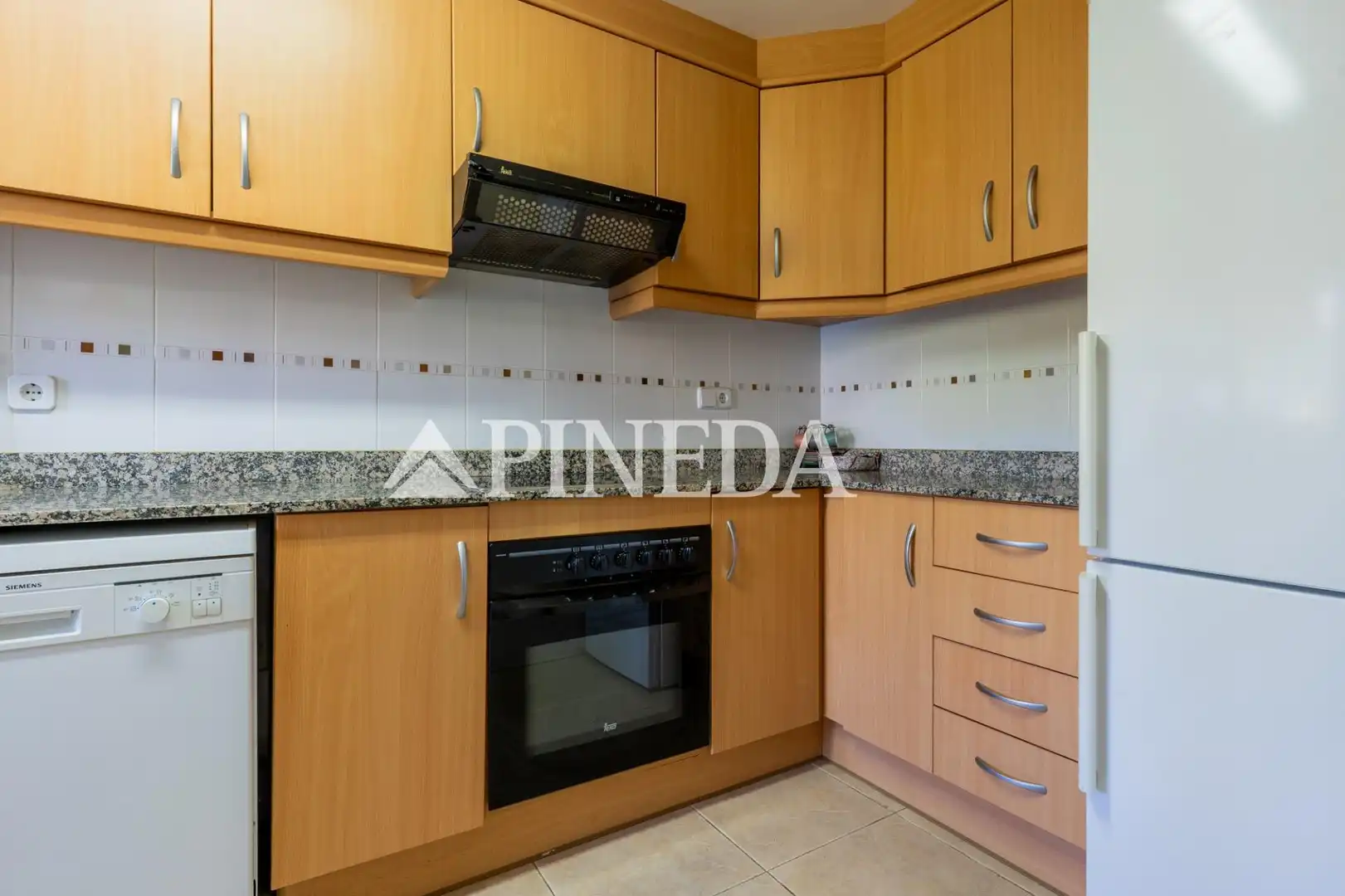 Cuina de Apartament de lloguer en Puçol amb Terrassa, Moblat i Piscina comunitària