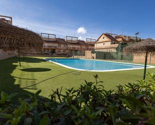 Piscina de Casa o xalet en venda en  Melilla Capital amb Aire condicionat, Calefacció i Jardí privat