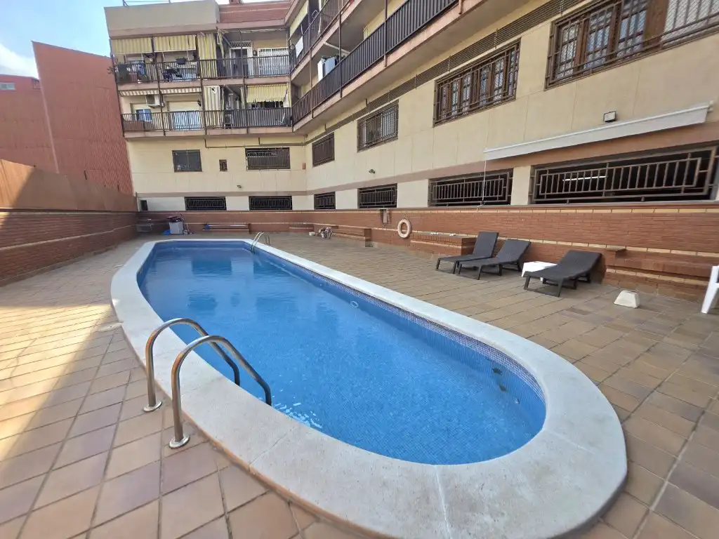 Duplex in vendita a Avenida Estatut, imagen 3