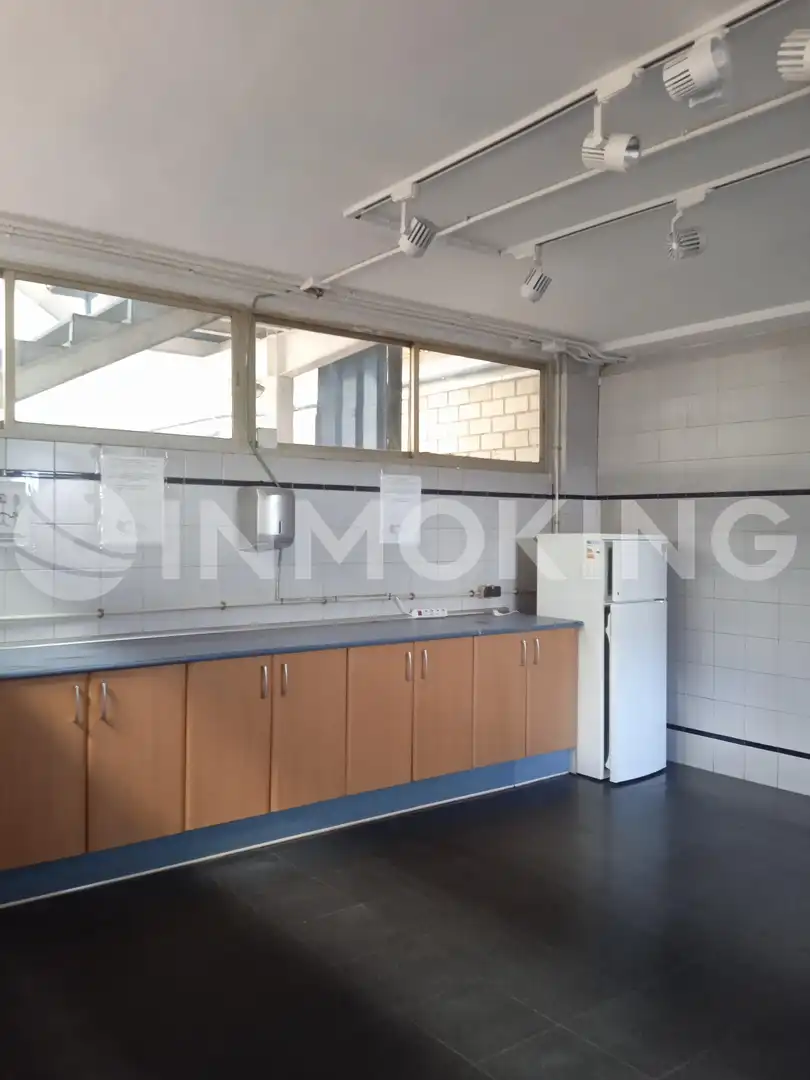 Kitchen of Industrial buildings for sale in Pinto