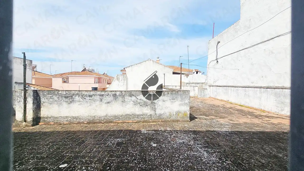 Vista exterior de Casa o chalet en venta en Coria del Río
