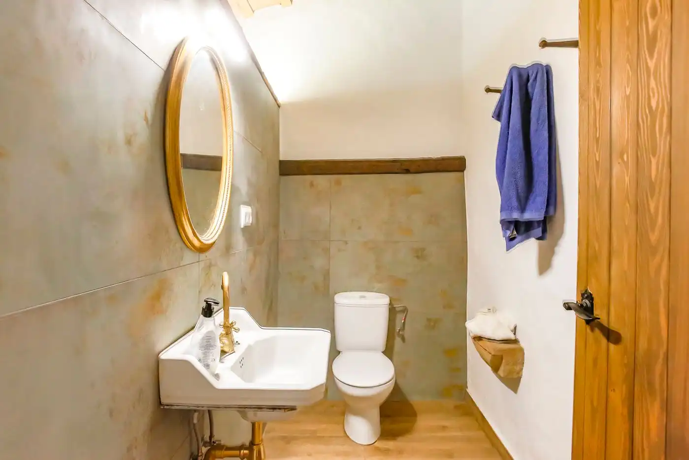 Baño de Finca rústica en venta en L'Esquirol