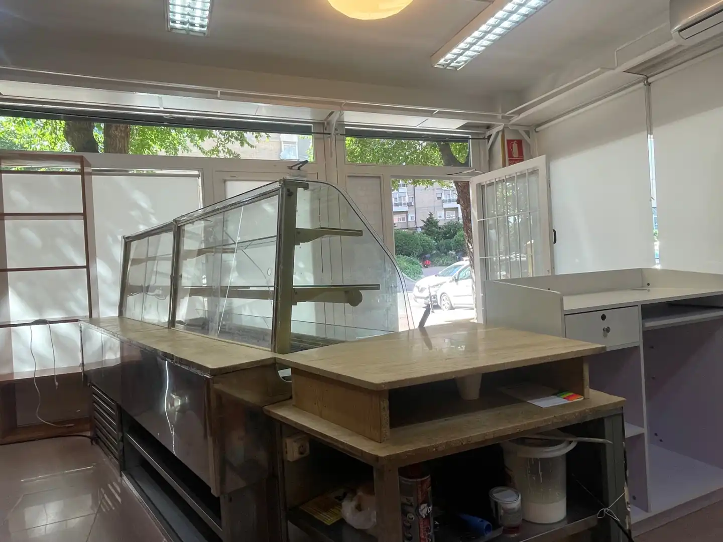 Kitchen of Commercial properties for rent in Alcalá de Henares  with Air Conditioner