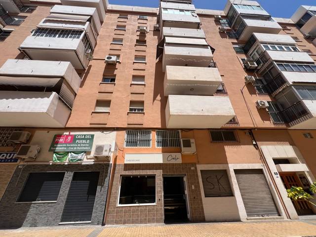 Local comercial en Alquiler en Calle de Betsaida, 2 en La Unión - Cruz de Humilladero - Los Tilos