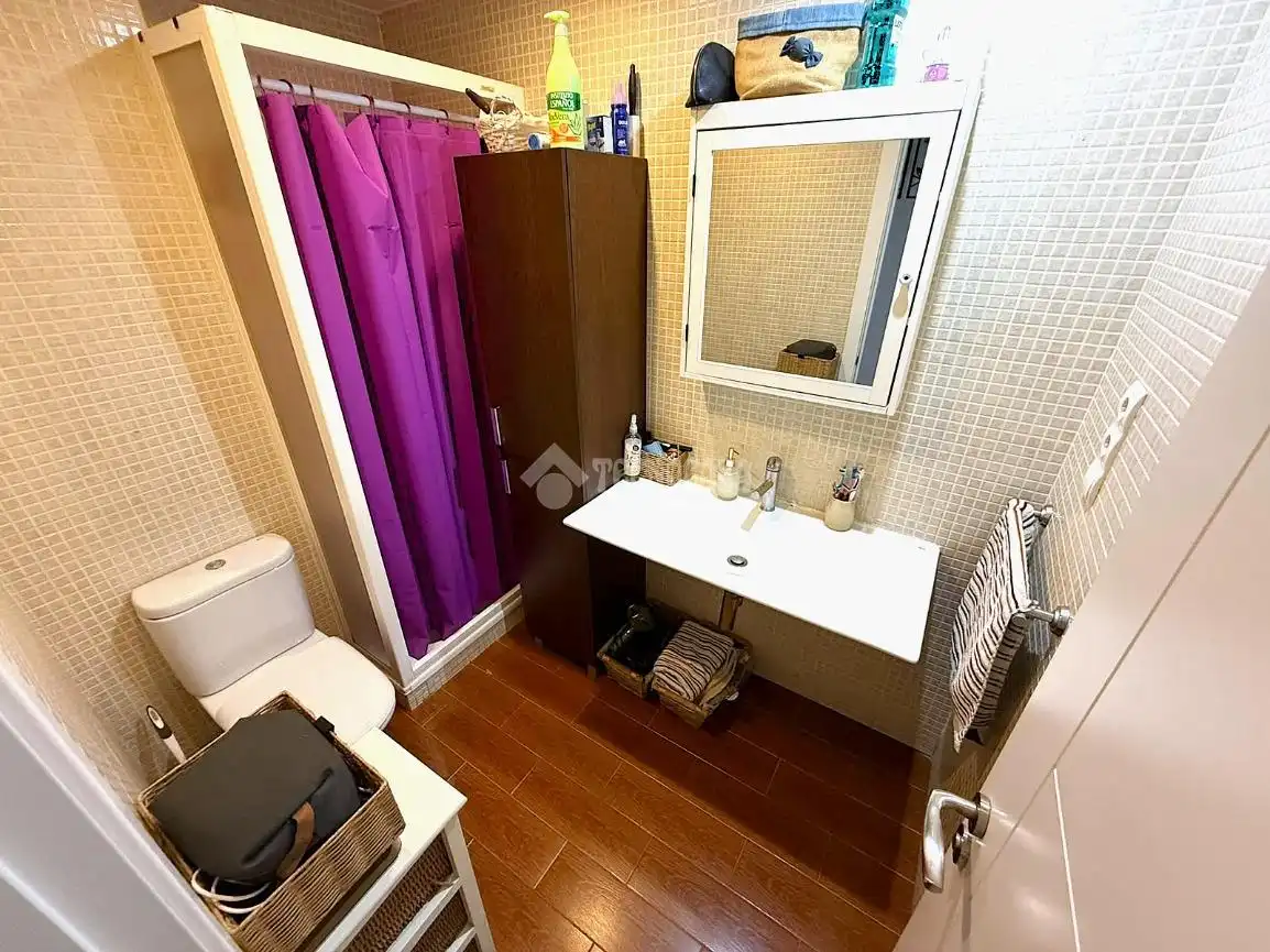 Baño de Piso en venta en Móstoles con Aire acondicionado, Jardín privado y Terraza