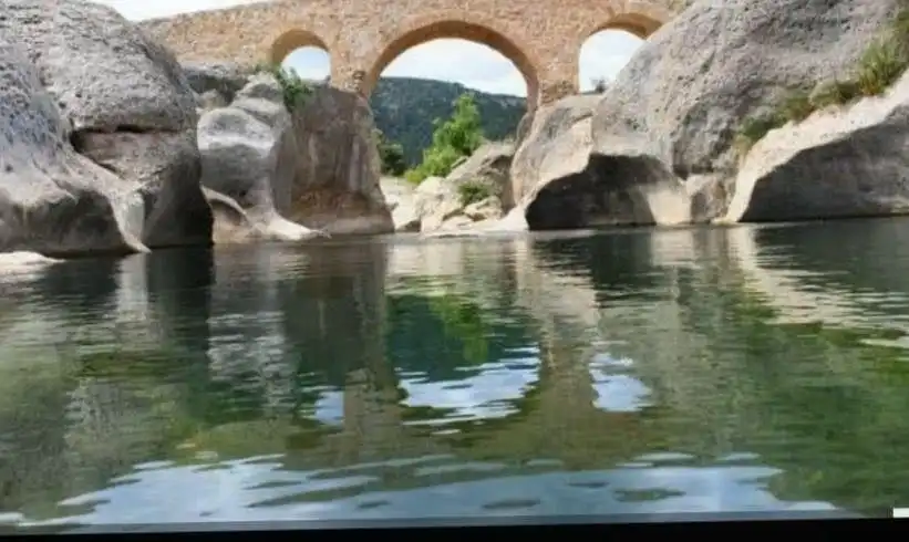 Piscina de Pis en venda en Aguaviva amb Calefacció, Moblat i Balcó