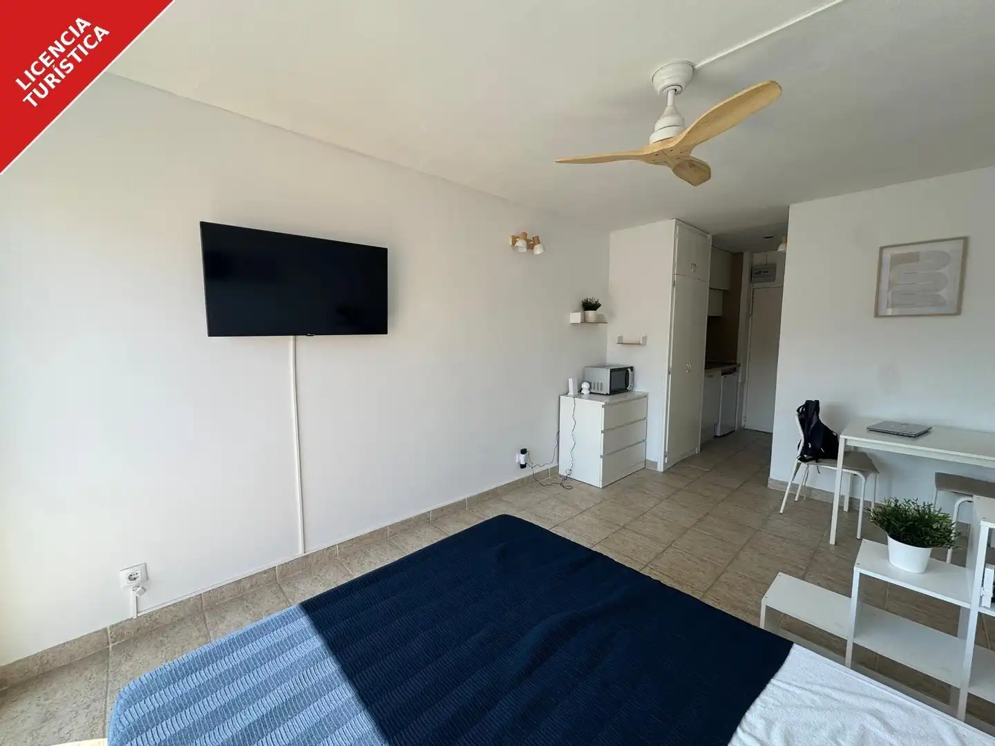 Schlafzimmer von Wohnung zum Verkauf in Roses mit Möbliert