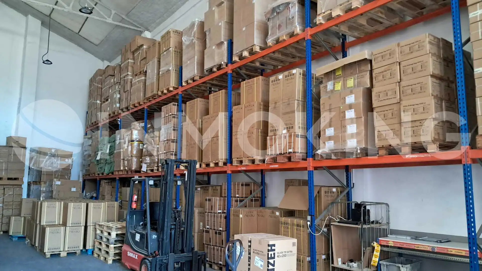 Nave industrial en venta en Valencia con Calefacción y Alarma