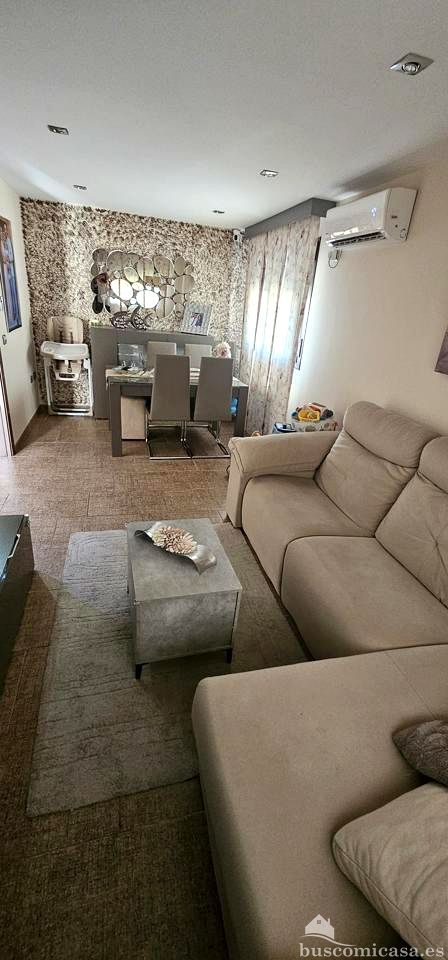 Sala d'estar de Casa o xalet en venda en Jabalquinto amb Aire condicionat, Calefacció i Terrassa