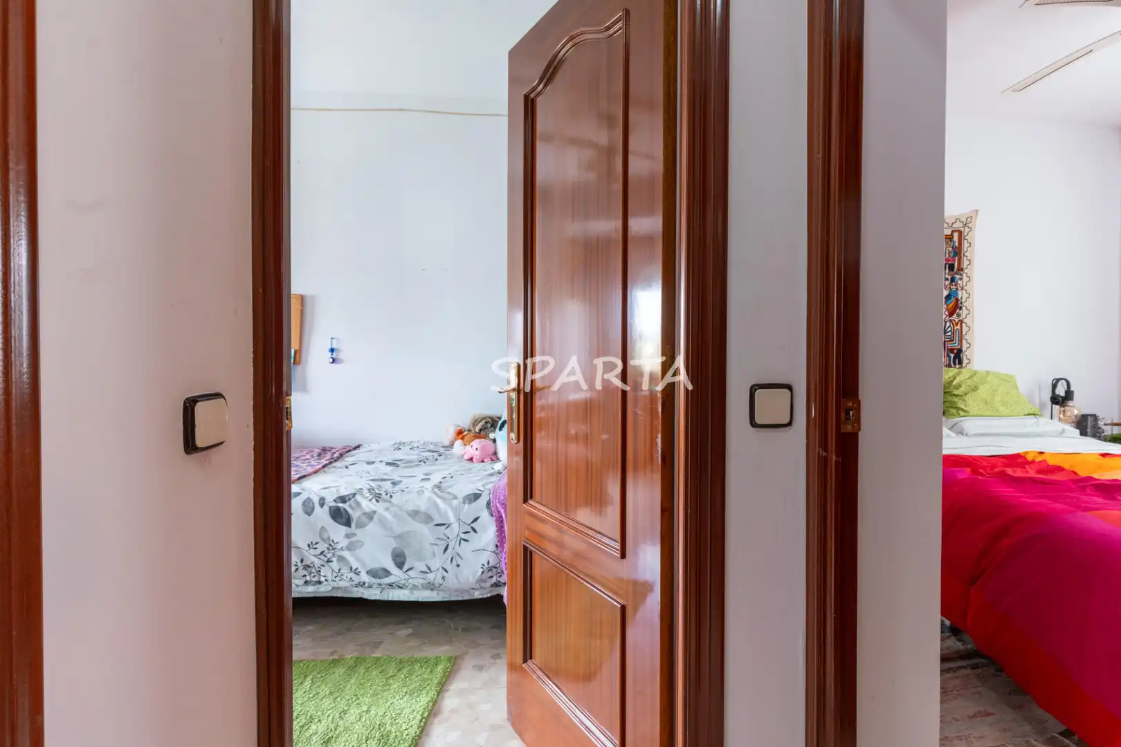Habitación de Piso en venta en Castilleja de la Cuesta con Aire acondicionado, Horno y Microondas
