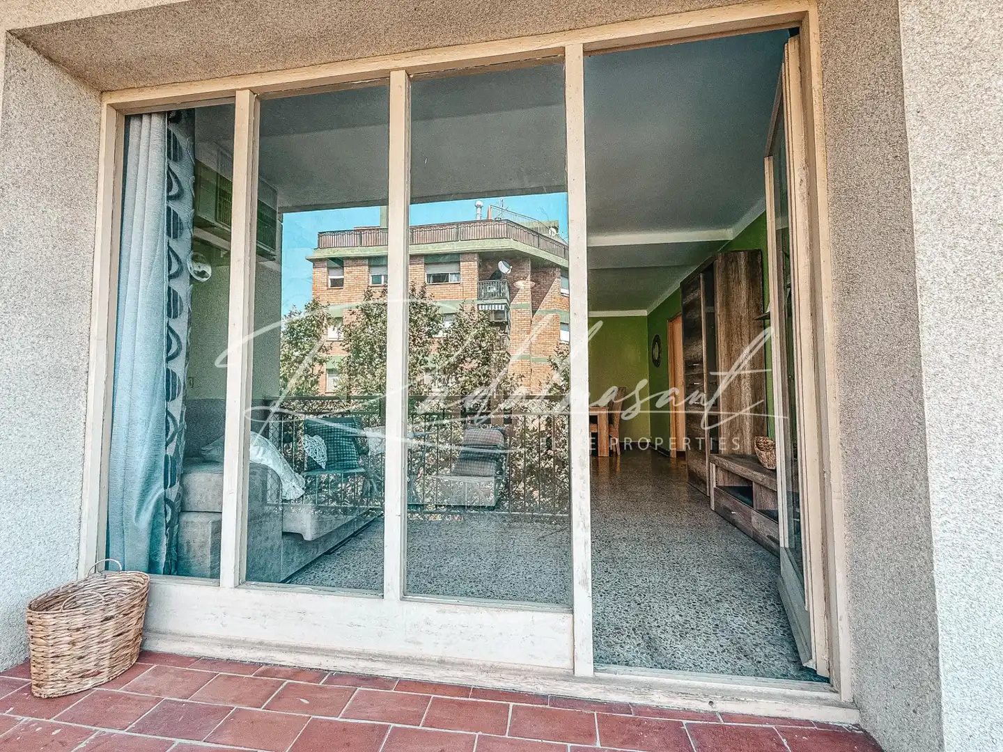 Vista exterior de Piso en venta en Reus con Aire acondicionado, Calefacción y Terraza