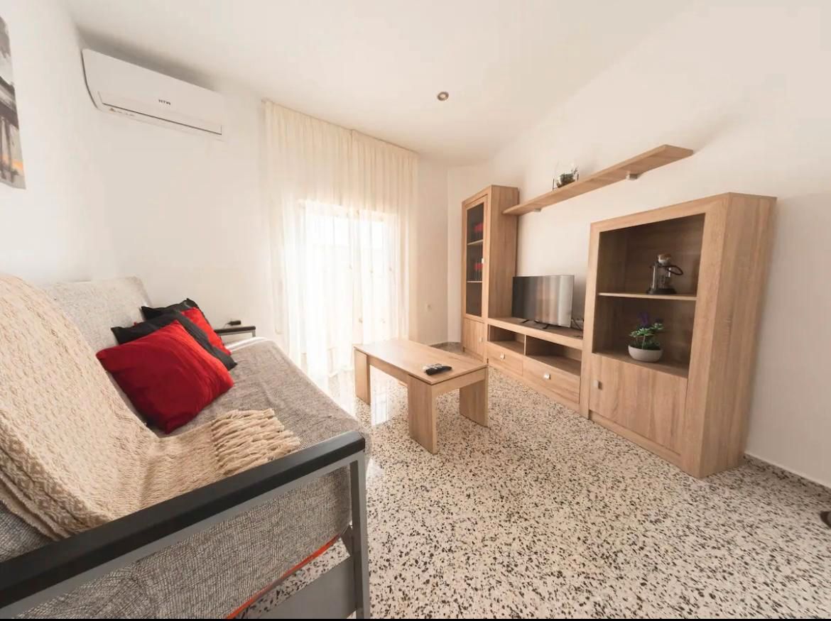 Sala de estar de Piso en venta en  Granada Capital con Terraza, Amueblado y Balcón