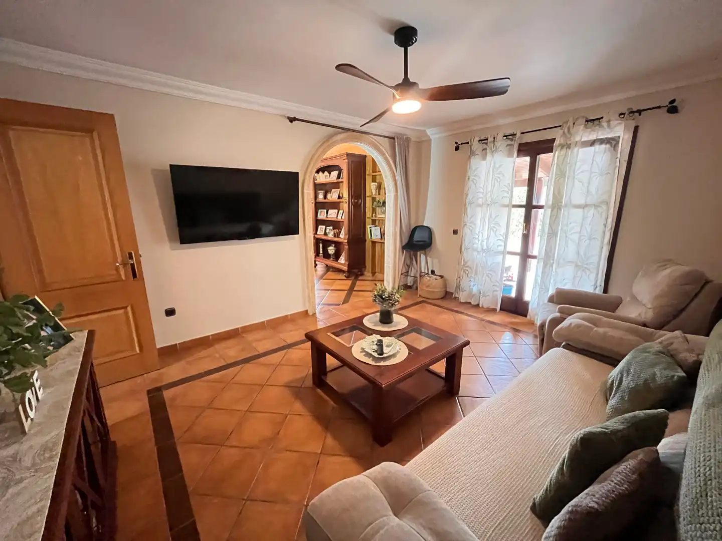 Sala d'estar de Casa o xalet en venda en Las Chapas - El Rosario