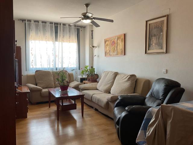 Piso en Venta en Centro Bº Doscientas