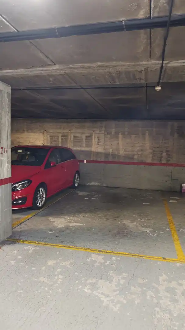Parking de Piso de alquiler en Culleredo con Jardín privado, Parquet y Amueblado