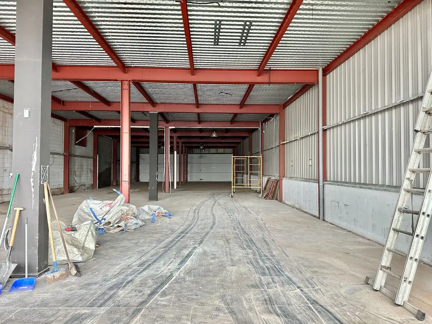 Nave industrial de alquiler en Maliaño