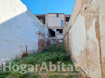 Terreny residencial en venda a Calle de la Cisterna