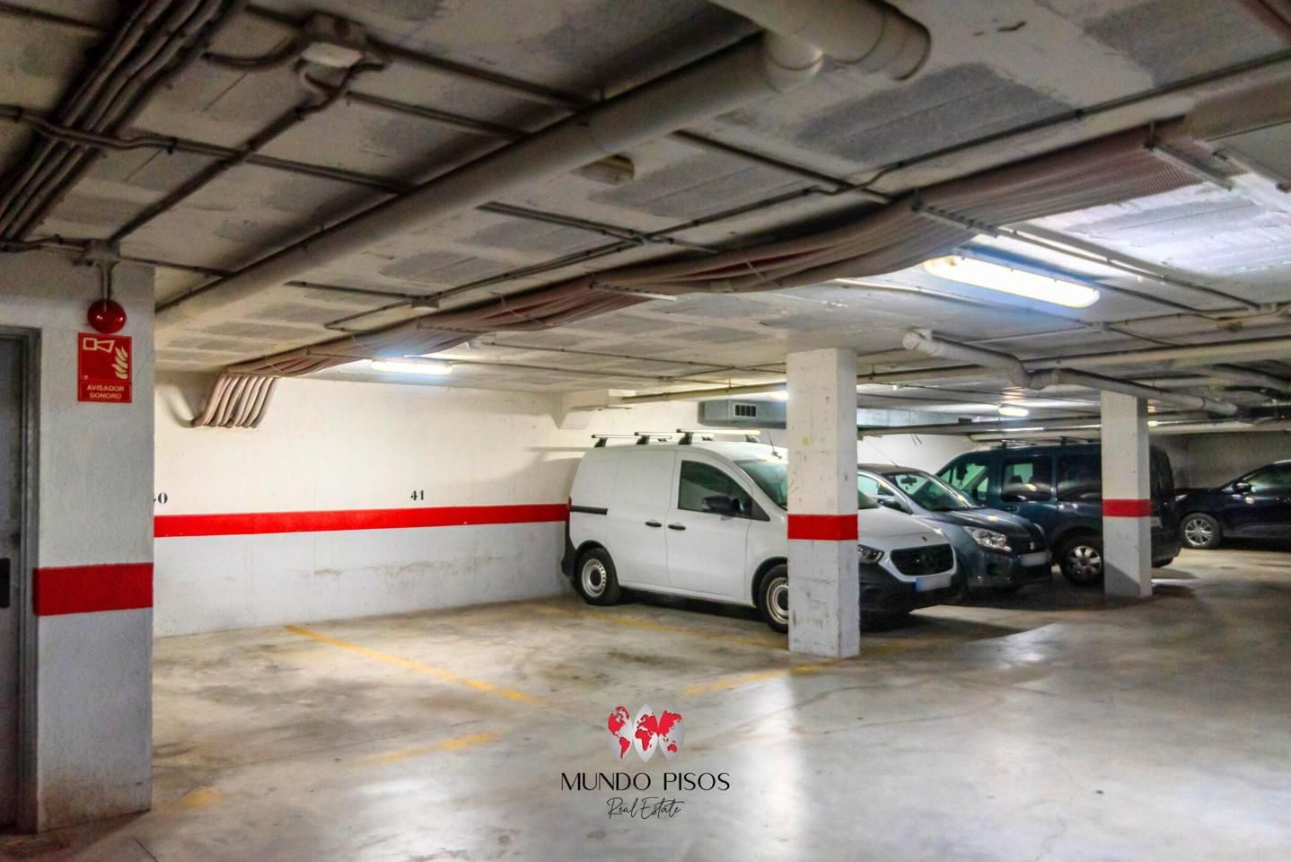 Aparcament de Garatge en venda en Andratx