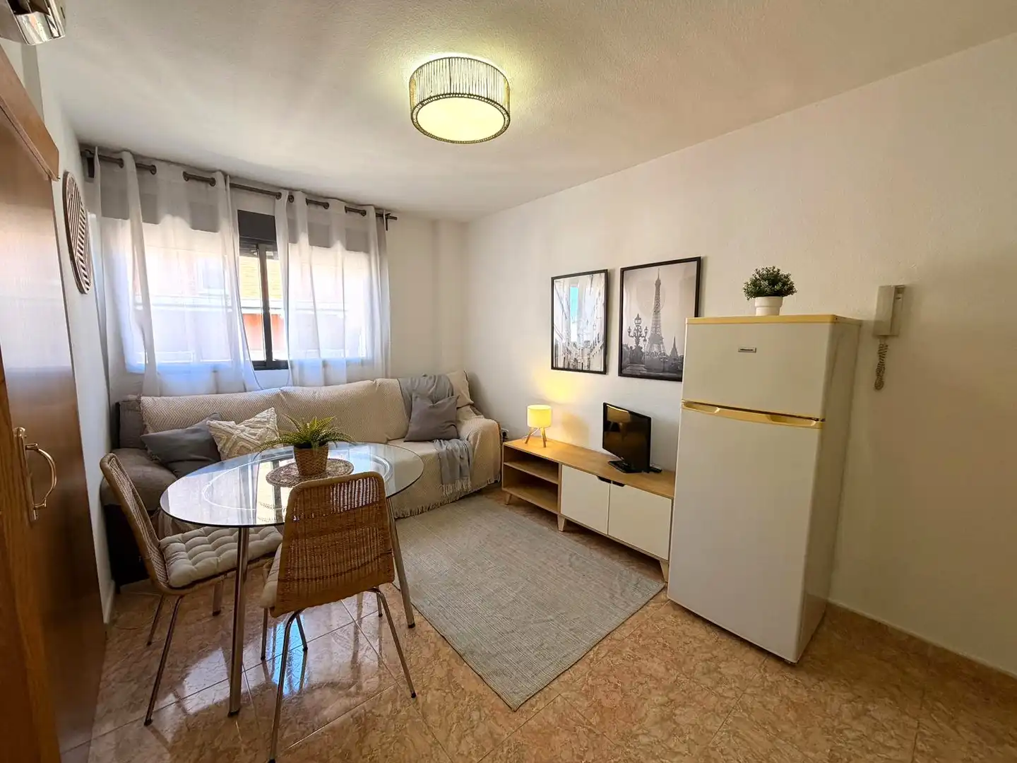 Sala d'estar de Apartament de lloguer en Murcia amb Aire condicionat, Moblat i Rentadora