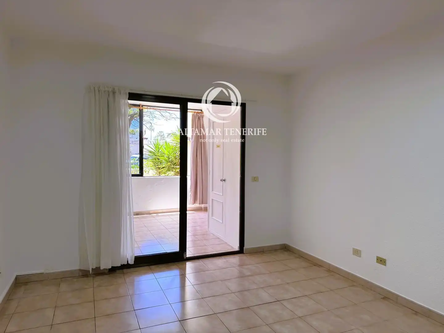 Apartament amb piscina en venda a Avenida San Francisco, imagen 3
