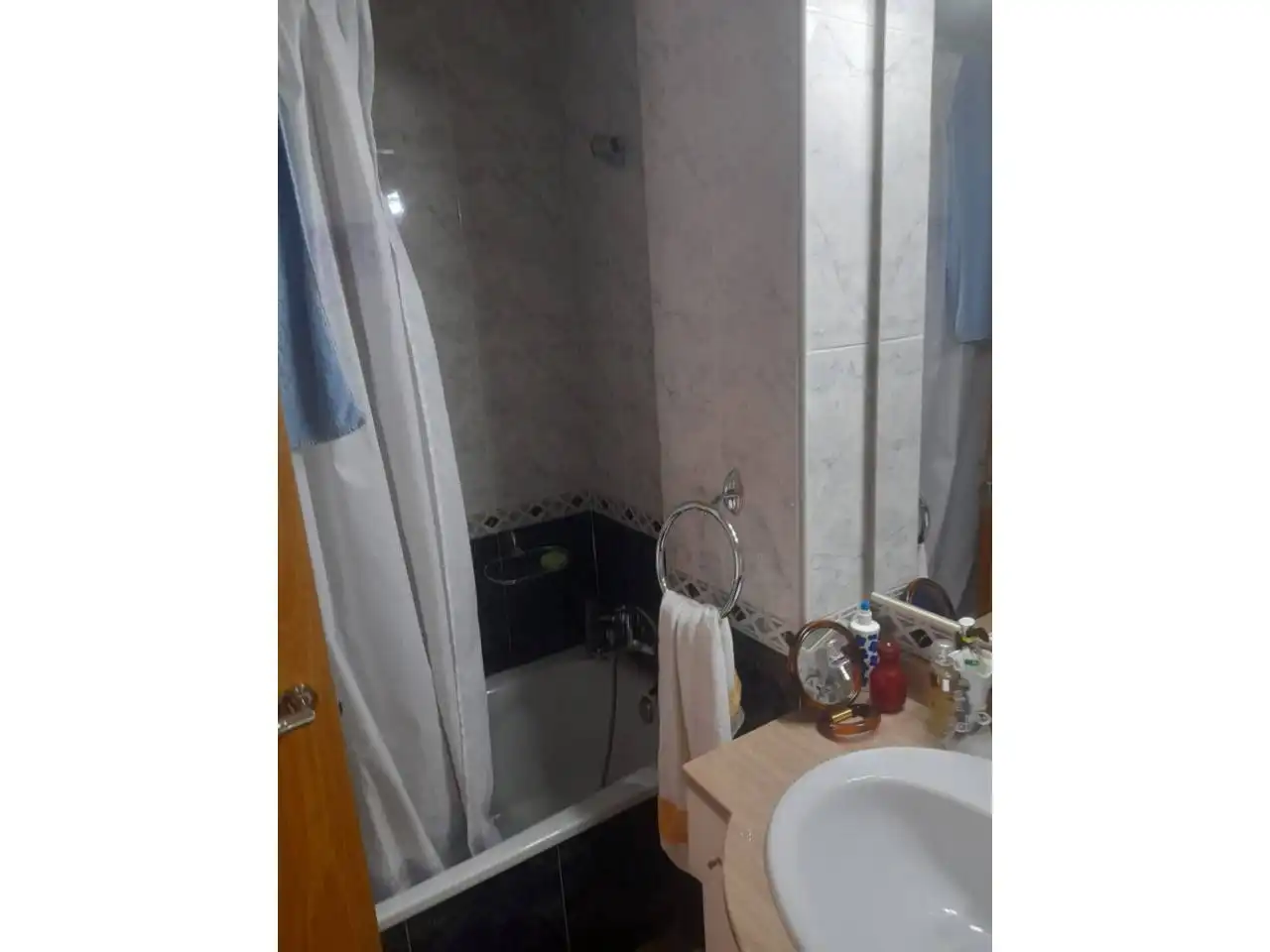 Bathroom of Flat for sale in Santa Perpètua de Mogoda  with Air Conditioner, Heating and Terrace