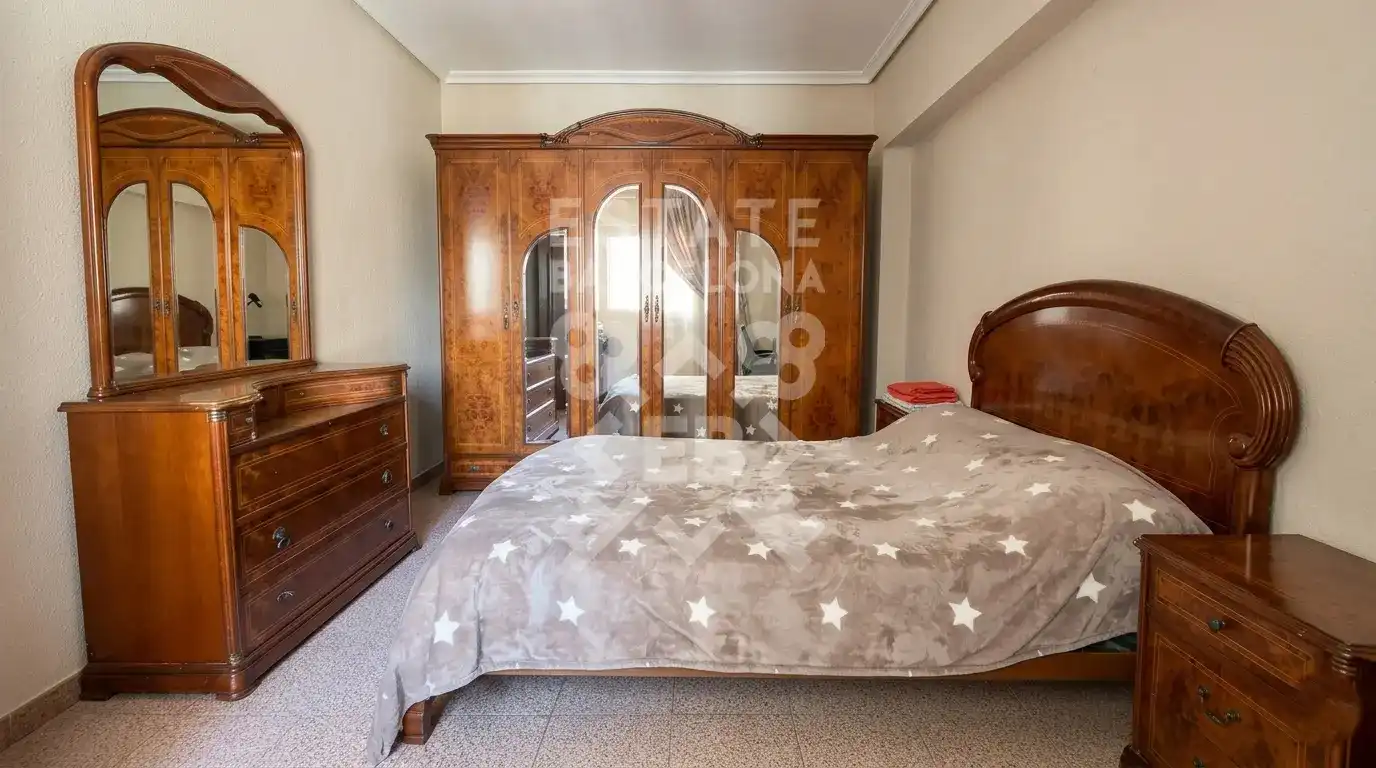 Habitación de Apartamento en venta en Valencia con Amueblado y Balcón