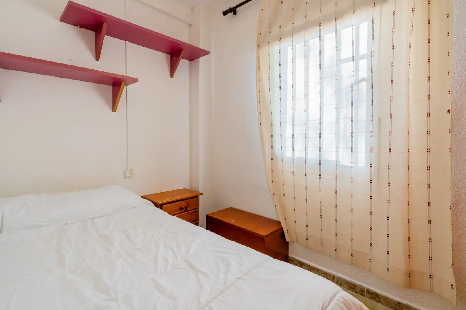 Dormitori de Casa o xalet en venda en Segorbe amb Jardí privat, Terrassa i Piscina
