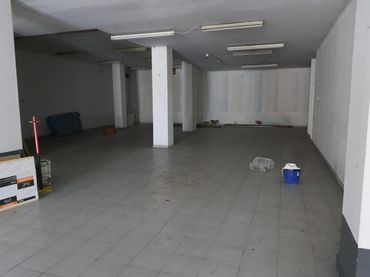 Local comercial en venda a Casco Antiguo