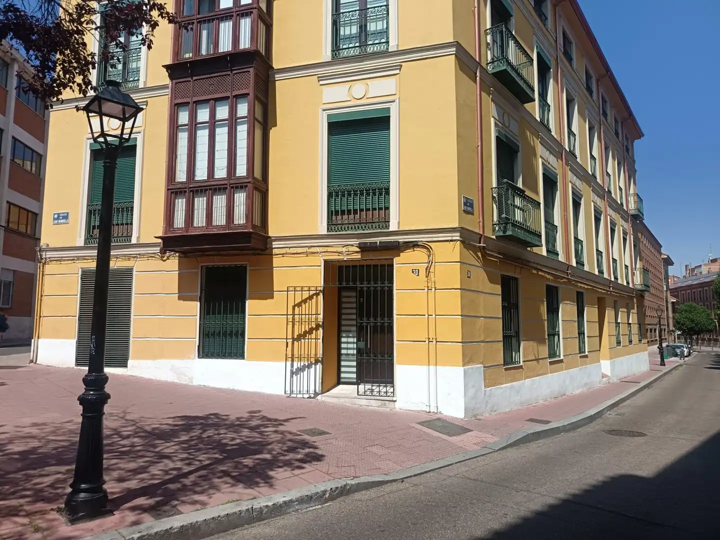 Außenansicht von Wohnungen zur Miete in Valladolid mit Klimaanlage, Heizung und Möbliert