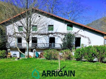 Maison avec balcon à vendre à Ereñotzu Auzoa