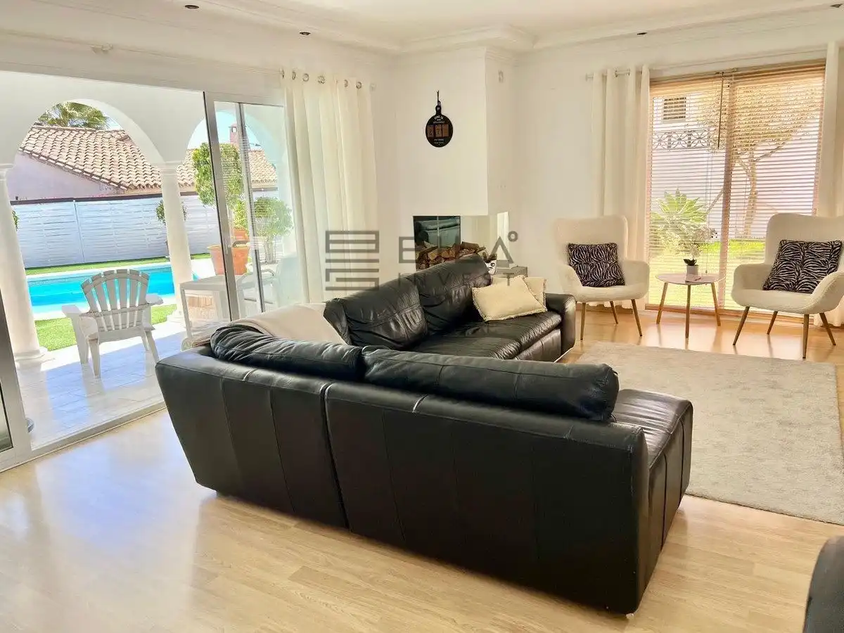Villa con piscina in vendita a El Faro, imagen 11
